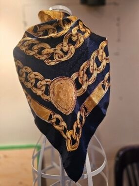 CHANEL VIBE SCARF with Gold Chain Print